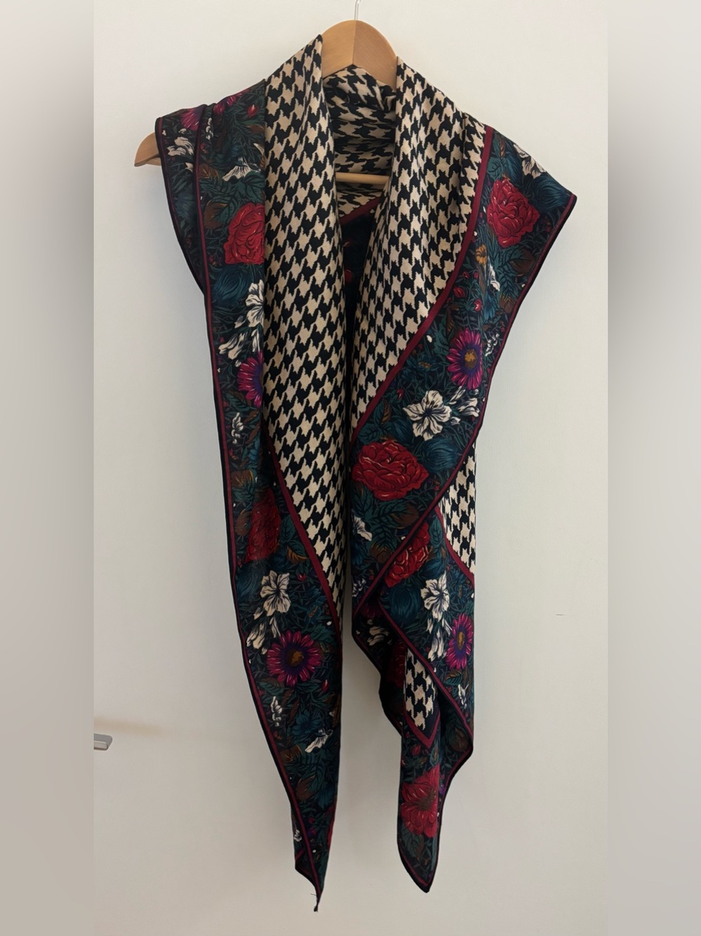 Vintage Anne Klein Houndstooth Floral Large Square Scarf 52”